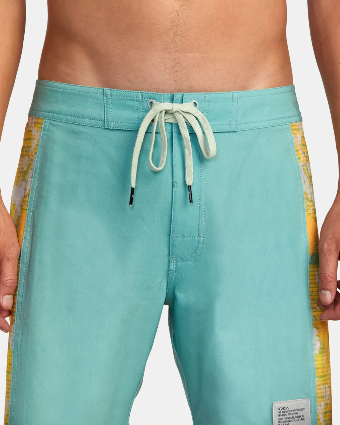 Cut Palm 17" Boardshorts - Green Haze