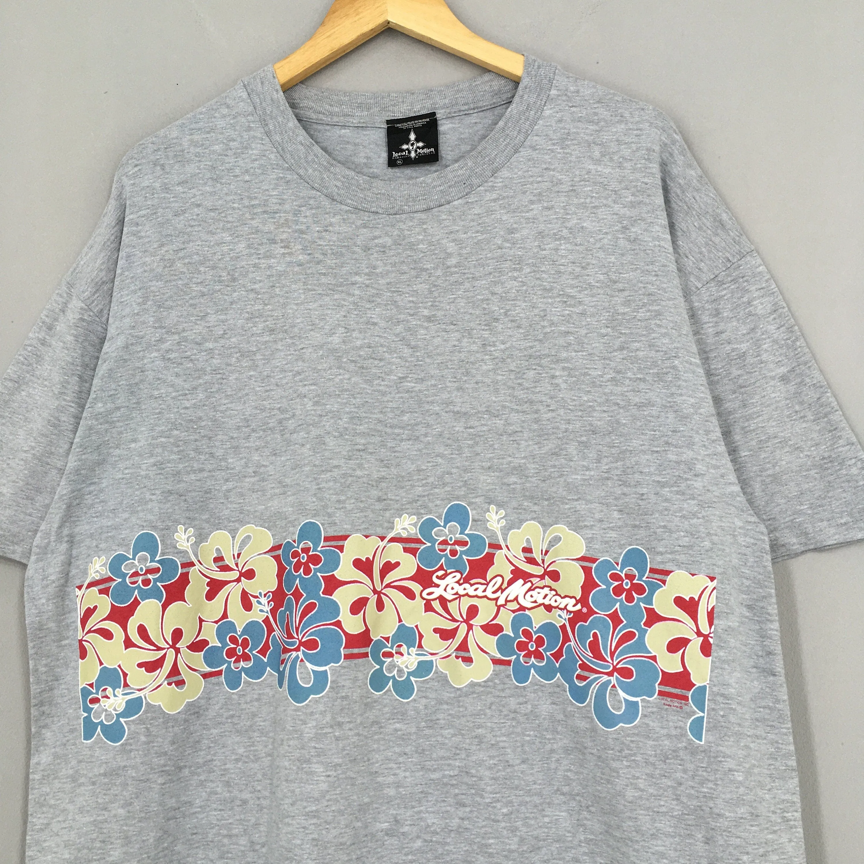 Local Motion Hawaii Surf Gray Tshirt XLarge