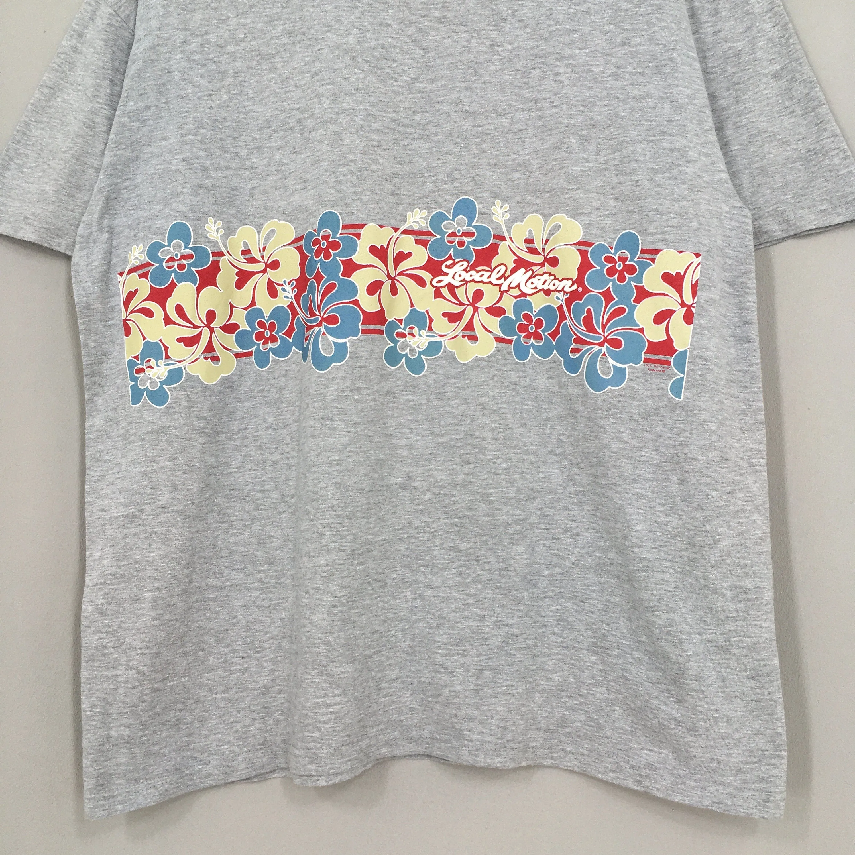 Local Motion Hawaii Surf Gray Tshirt XLarge